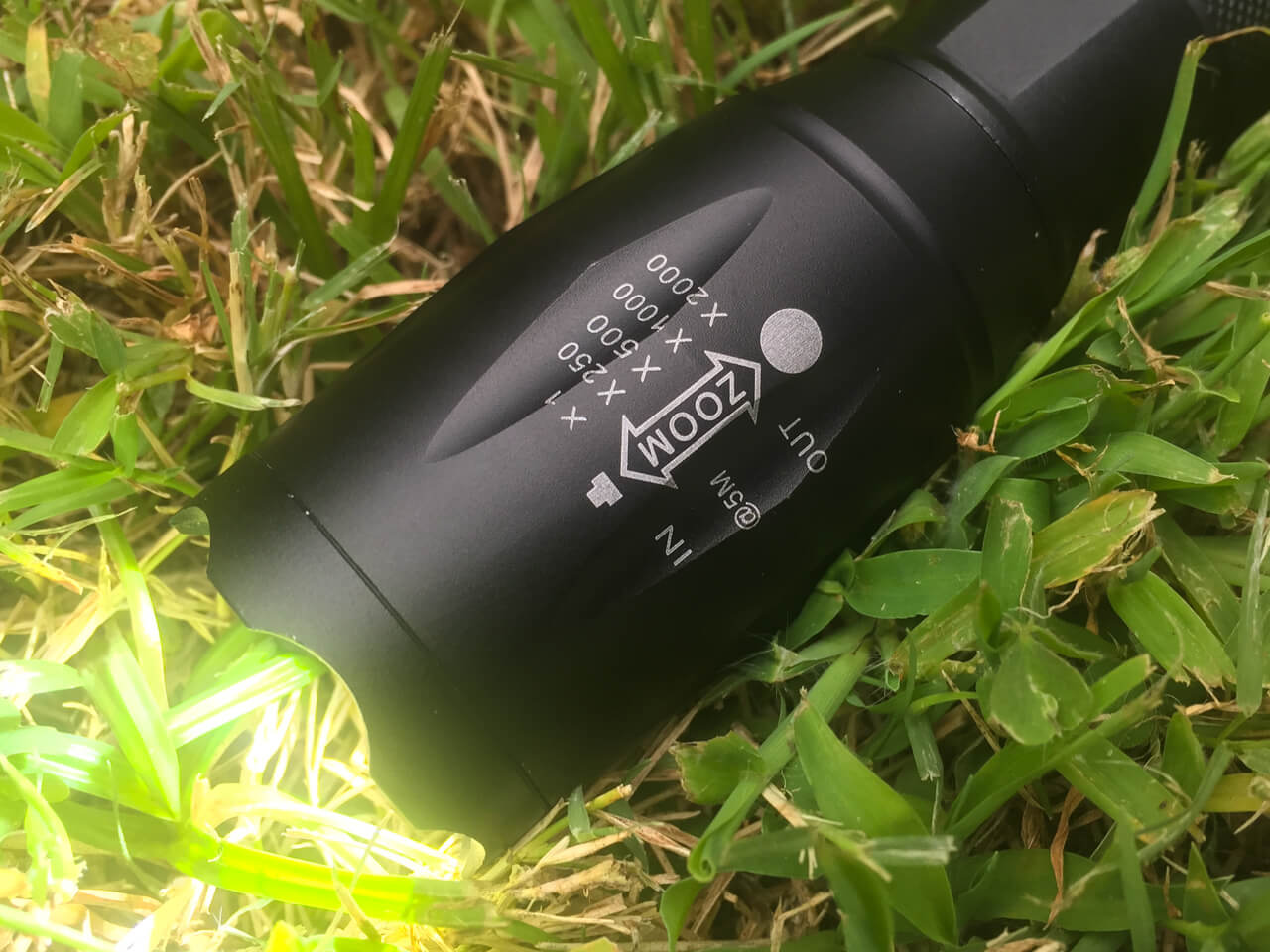 zoom flashlight