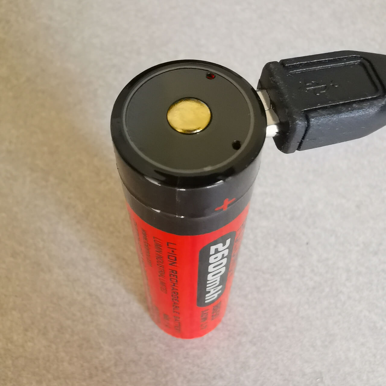 18650 battery with USB charging